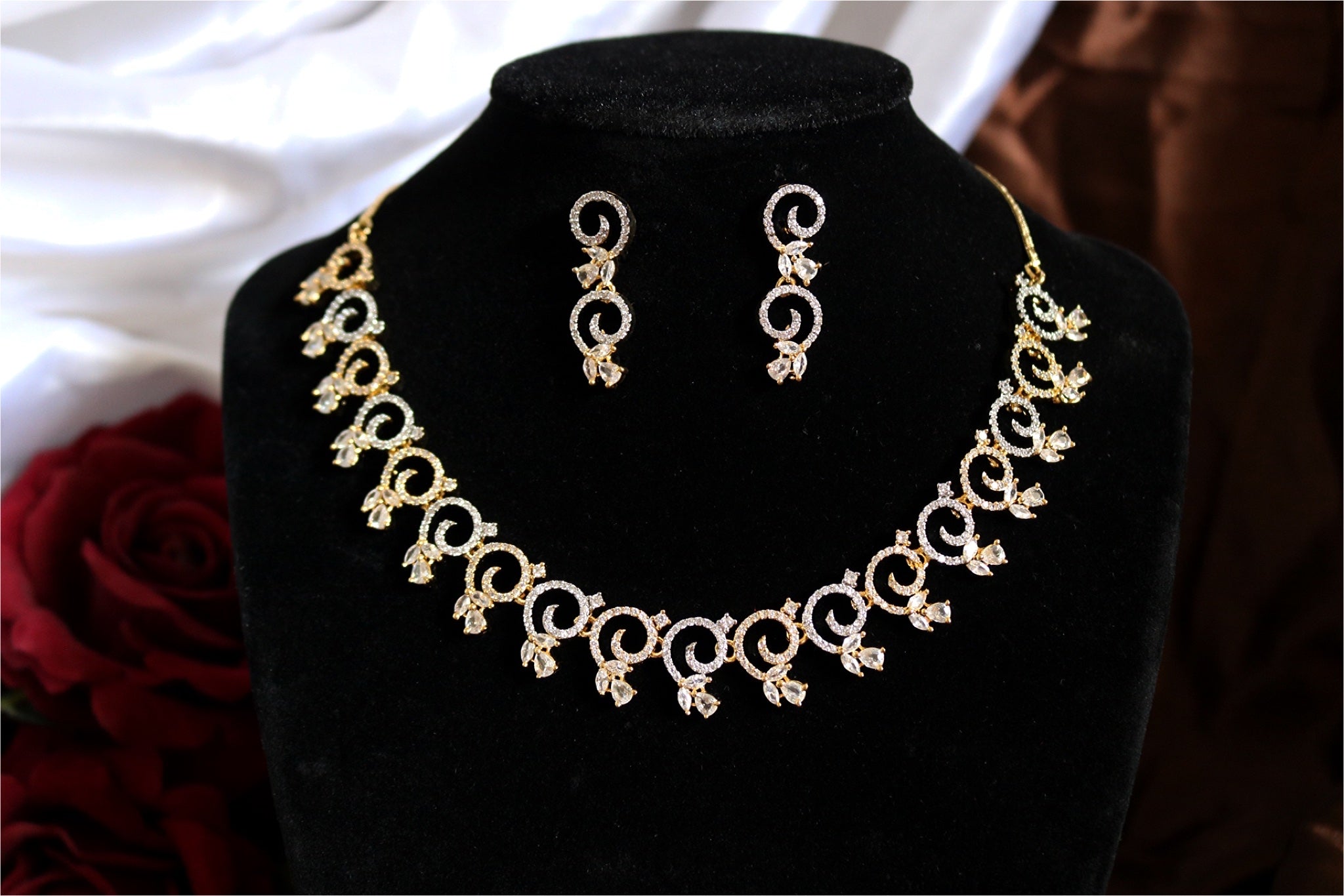 ad necklace set