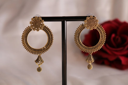 Shramya Traditional Studded Chandbali Earring