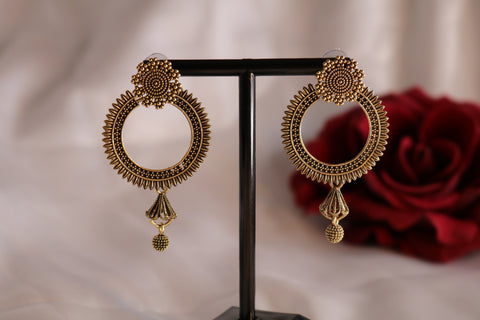 Shramya Traditional Studded Chandbali Earring