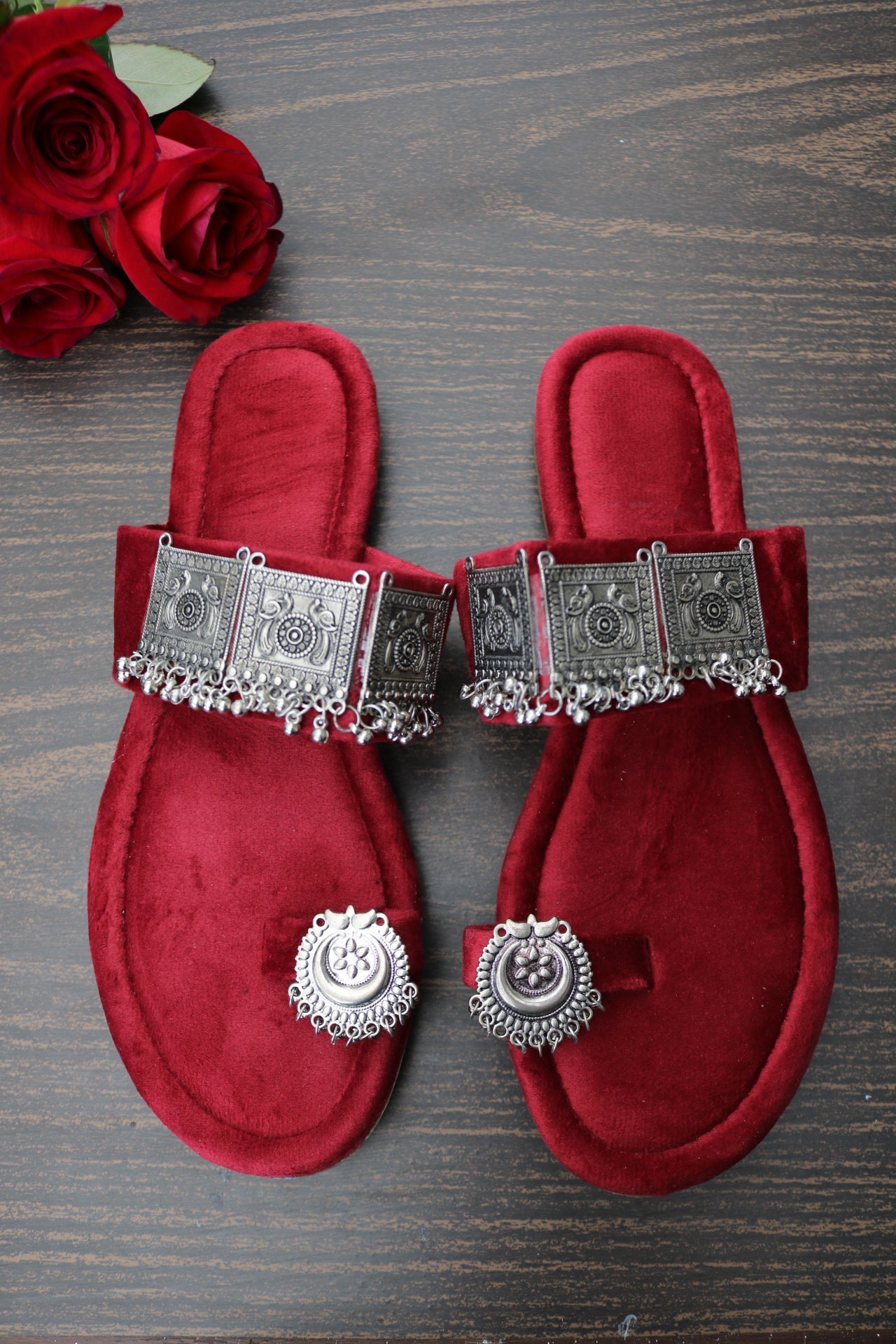 kolhapuri chappal