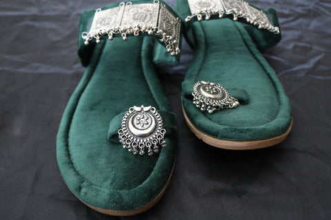 Shramya Handmade Kolhapuri Chappal