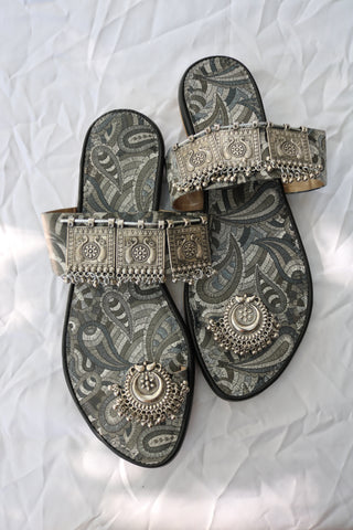 Handmade Kolhapuri Chappal