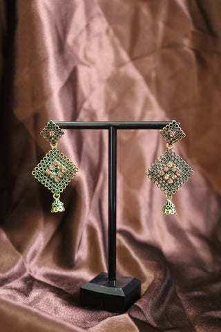 Shramya Diamond Shape Design Earring