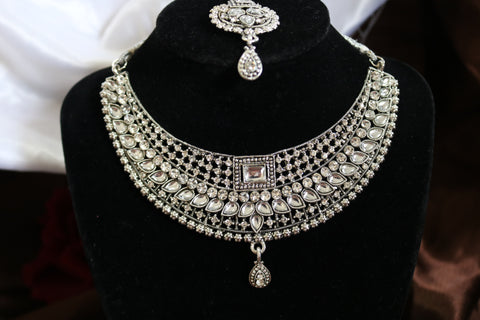 Shramya Silver-toned Kundan Choker Necklace Set