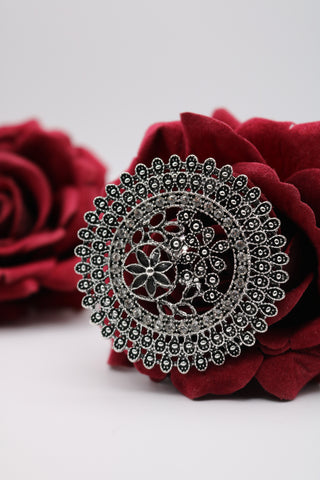 Shramya Big Flower Ring