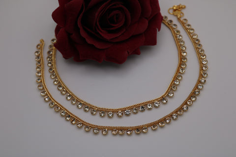 Shramya Gold-plated Rhinestone Anklet/Payal