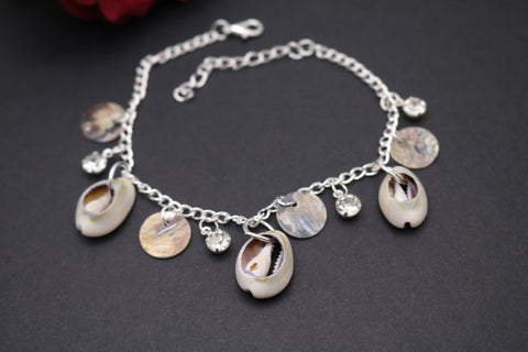 Shramya Sea Shell Anklet