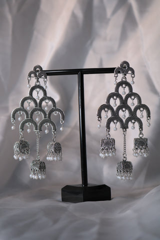 Shramya Silver Chandelier with Small Treasure Box Design Earring