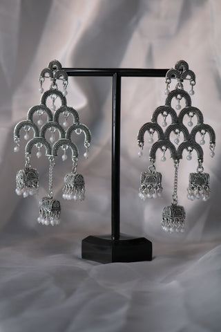 Shramya Silver Chandelier with Small Treasure Box Design Earring